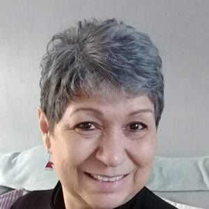 Meet your Posher, Debbie